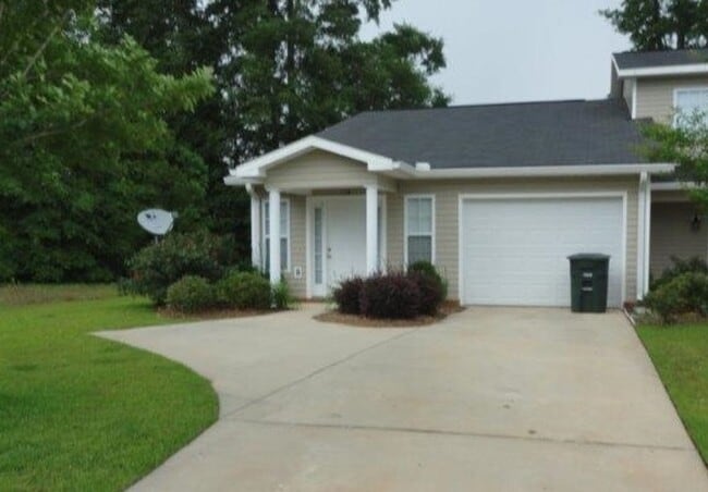 property at 138 Jasmine Cir