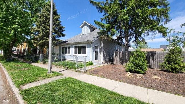 1314 E 10th St in Indianapolis, IN - Building Photo - Building Photo