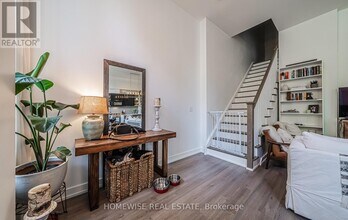 6 Parkwood Ave in Toronto, ON - Building Photo - Building Photo