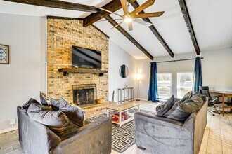 4624 Trailwood Dr in Wichita Falls, TX - Building Photo - Building Photo