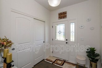 W242N5663 Simona Dr in Sussex, WI - Building Photo - Building Photo