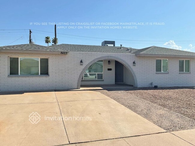 property at 8423 E Hubbell St