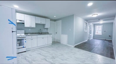 17 Pearl St in Newfield, NJ - Foto de edificio - Building Photo