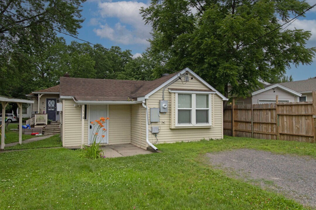 134 21st Ave N in St. Cloud, MN - Building Photo