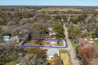 601 N Martin St in Malakoff, TX - Foto de edificio - Building Photo