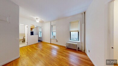 425 E 65th St in New York, NY - Building Photo - Building Photo