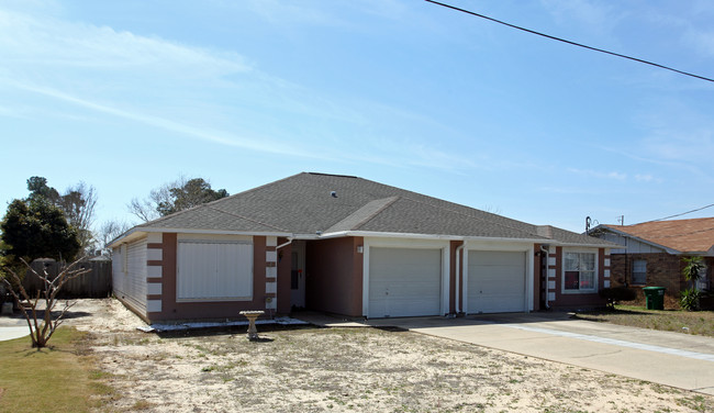 3209-3211 Fernwood Dr in Gulf Breeze, FL - Building Photo - Building Photo