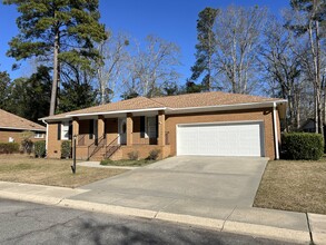 300 Lovely Ln in Orangeburg, SC - Building Photo - Building Photo