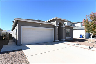 12149 Mesquite Thorn Dr in El Paso, TX - Foto de edificio - Building Photo