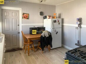 58 Buzzells Ln in Medford, MA - Foto de edificio - Building Photo