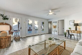 156 Meadow Ave in St. Augustine, FL - Building Photo - Building Photo