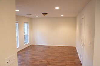 13351 Park Ave in Conroe, TX - Building Photo - Building Photo