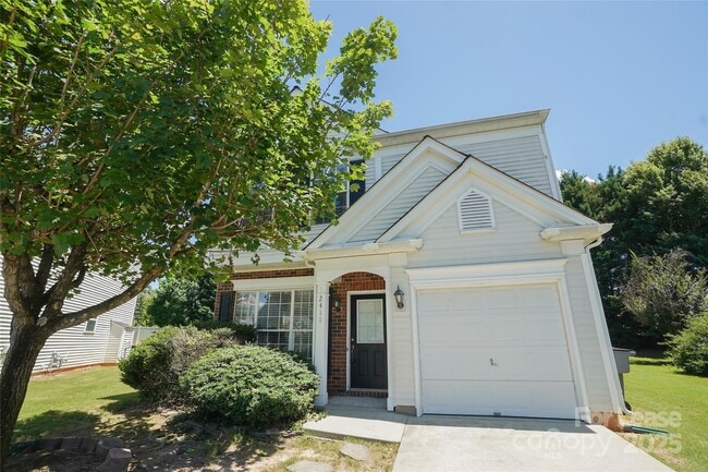 property at 2411 Normancrest Ct
