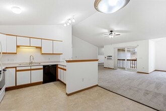 Oakridge Apartments in Mauston, WI - Foto de edificio - Building Photo