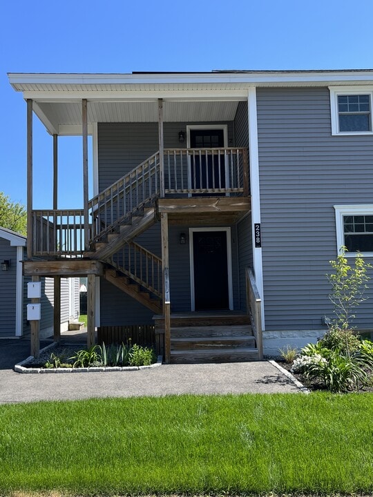 238 Hill St, Unit 1 in Biddeford, ME - Building Photo