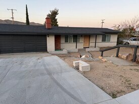 56204 Onaga Trl in Yucca Valley, CA - Building Photo