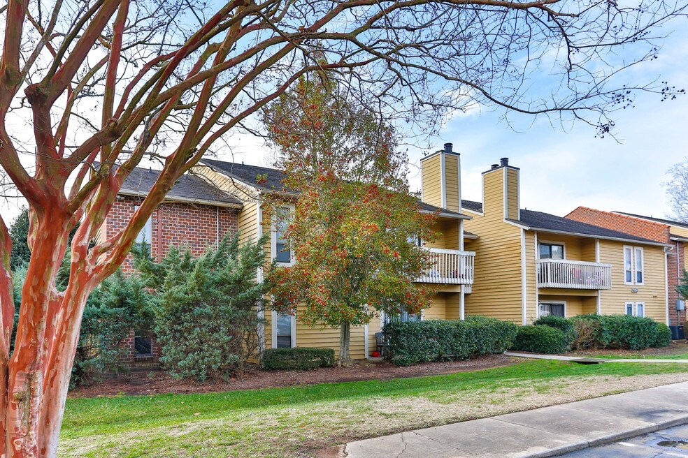McMullen Wood Apartments Charlotte, NC Apartments For Rent