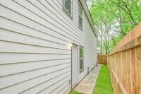 6008 Wedgefield St photo'