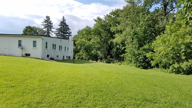 140 S Poplar St, Unit 140 in Macungie, PA - Foto de edificio - Building Photo
