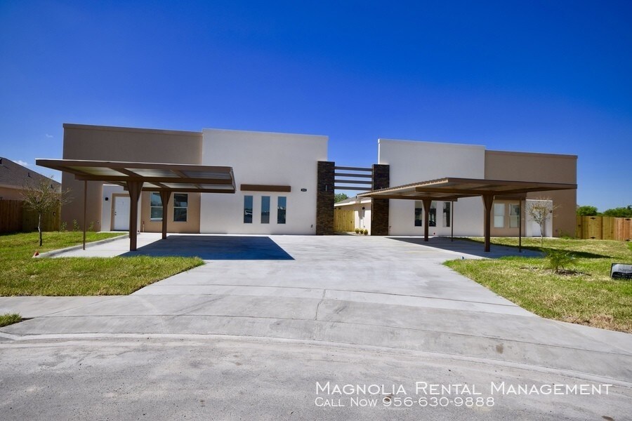 2804 Wolverine Street-Unit -2 in Edinburg, TX - Building Photo