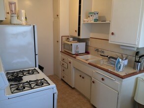 3950 Montclair St in Los Angeles, CA - Building Photo - Building Photo