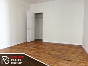 914 W Dakin St, Unit 401 in Chicago, IL - Building Photo - Building Photo