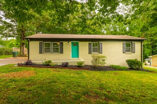2608 Meadow Lark Ln in Gastonia, NC - Building Photo