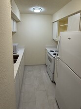 12480 Abrams Rd, Unit 503 in Dallas, TX - Building Photo - Building Photo