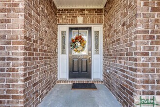720 English Oak Dr in Hinesville, GA - Building Photo - Building Photo