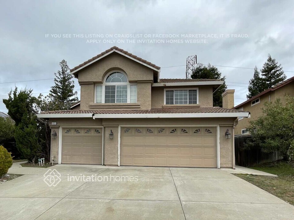 4625 Arabian Way in Antioch, CA - Building Photo