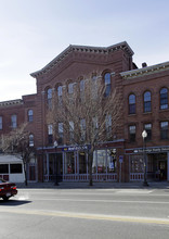 Edwards Block in Southbridge, MA - Foto de edificio - Building Photo