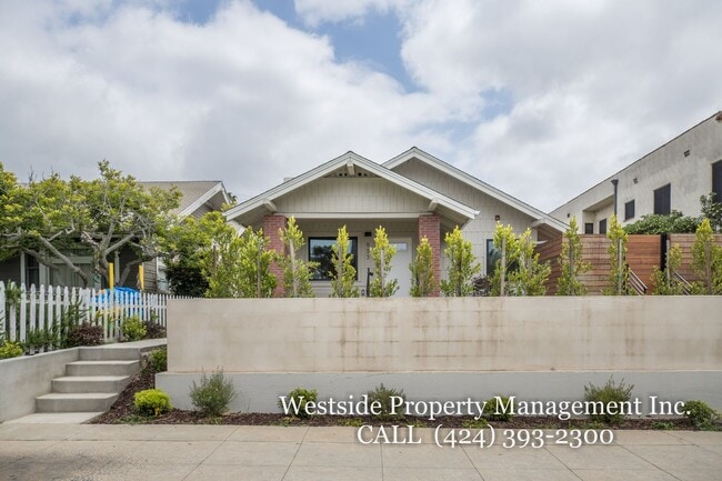 933 Lincoln Blvd in Santa Monica, CA - Building Photo - Building Photo