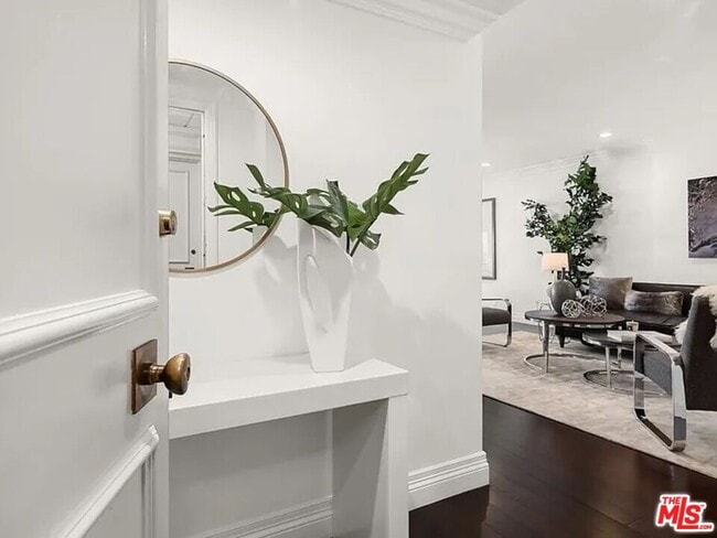 property at 10450 Wilshire Blvd