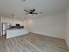5141 27th St SW in Lehigh Acres, FL - Building Photo
