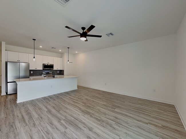 4723 22nd St SW in Lehigh Acres, FL - Building Photo - Building Photo