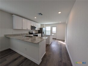 862 Bluegrass Pt in New Braunfels, TX - Building Photo - Building Photo