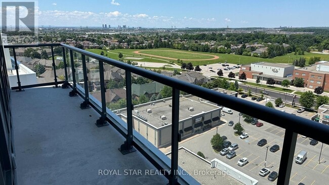 property at 7950-B-7950 Bathurst St