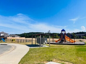 8209 Stacey Ln in North Little Rock, AR - Foto de edificio - Building Photo