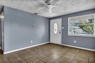 4301 W Arch St in Tampa, FL - Building Photo - Building Photo