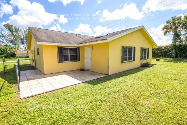 19745 Colorado Cir, Unit 7-7109 in Boca Raton, FL - Building Photo - Building Photo