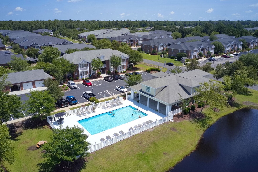 Cloisters At Carolina Forest in Myrtle Beach, SC - Foto de edificio