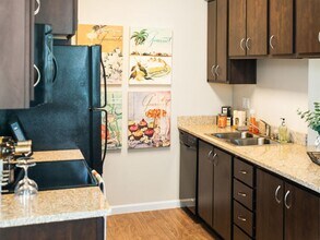 Overlook Park in Vancouver, WA - Foto de edificio - Building Photo