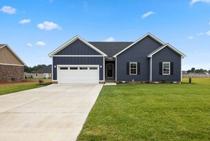 1102 Andover Dr in Franklin, KY - Building Photo