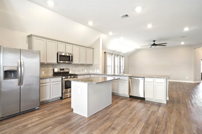 property at 30023 Vallonea Oak