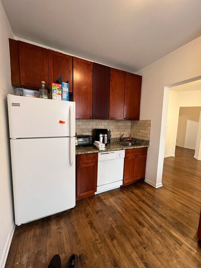 3722 N Sheffield Ave in Chicago, IL - Building Photo - Building Photo