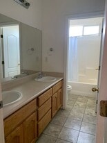 4331 W Elowin Ave in Visalia, CA - Building Photo