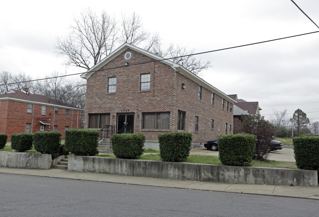 1074 Neptune St in Memphis, TN - Foto de edificio