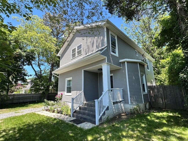 property at 9 W 19th St