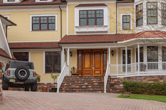 167 Nevada Ave in Staten Island, NY - Foto de edificio - Building Photo