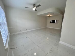 9820 NW 56th Pl in Coral Springs, FL - Building Photo - Building Photo